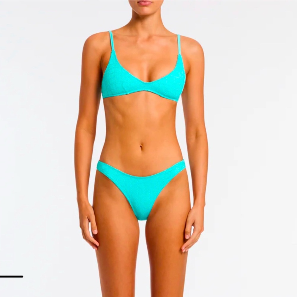 NWT Aqua Triangl Maia Bikini